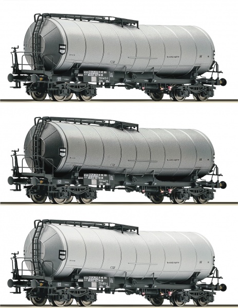 Set of 3 Tank cars<br /><a href='images/pictures/Roco/178578.jpg' target='_blank'>Full size image</a>